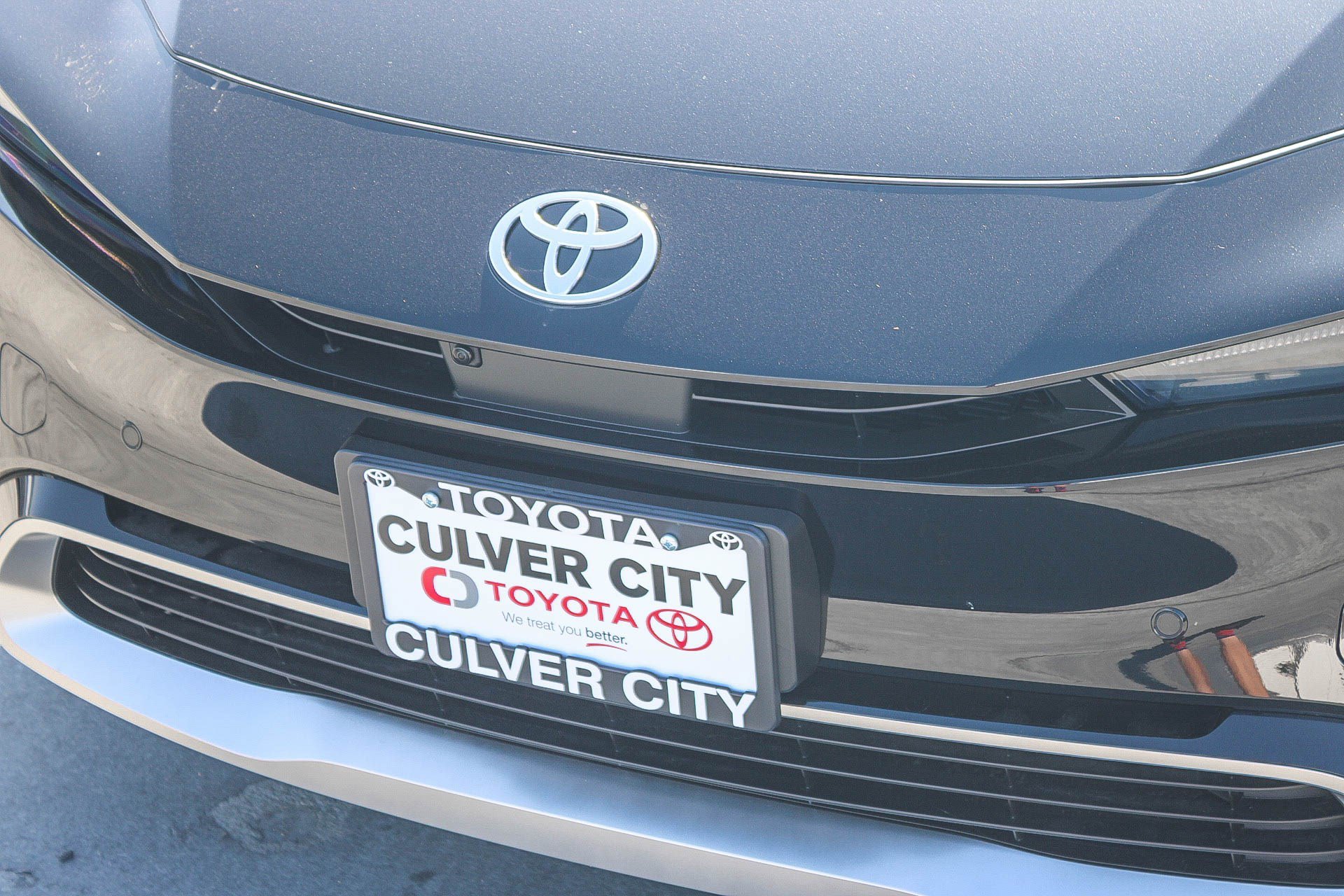 New 2027 Toyota Prius Plug-In Hybrid w/ Limited Premium Package FWD image 6