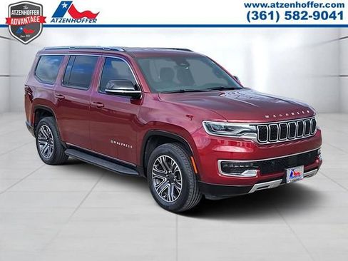 Used 2024 Jeep Wagoneer Series II w/ Flexible Seating Group AWD/4WD image 1