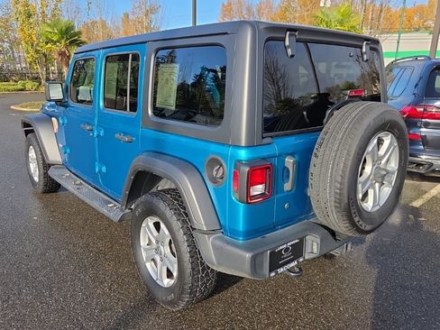Used 2020 Jeep Wrangler Unlimited Sport S image 3