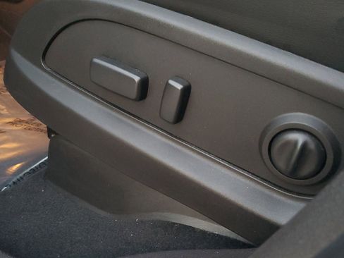 Used 2016 GMC Acadia Denali image 21