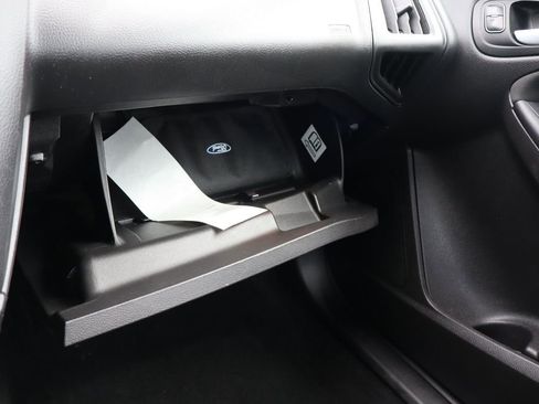 Used 2016 Ford Focus SE FWD image 37