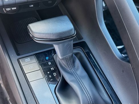 Certified 2025 Hyundai Elantra Sport image 13