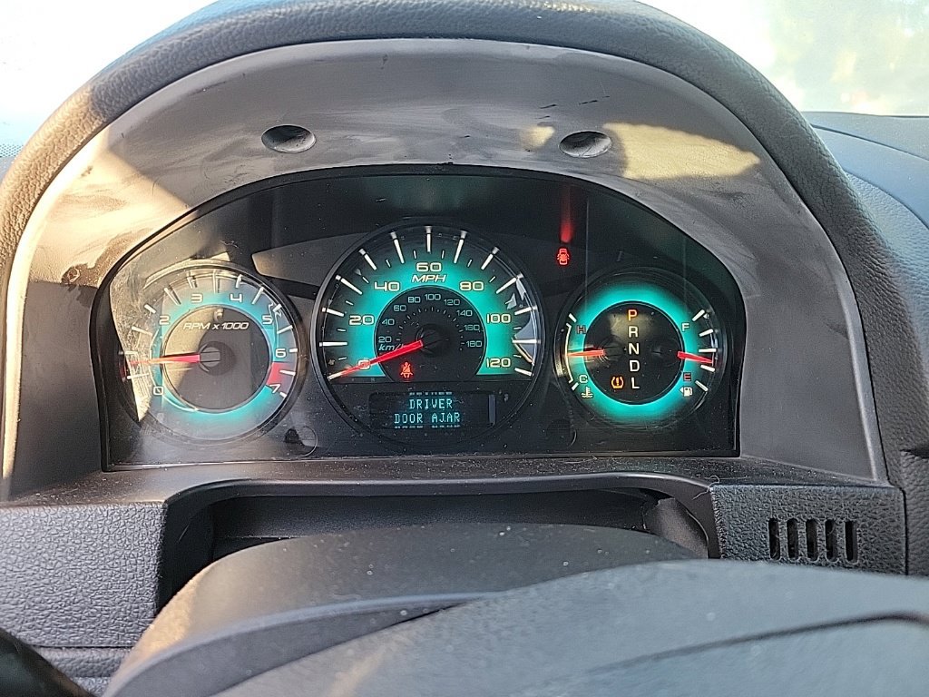 Used 2010 Ford Fusion SEL FWD image 11