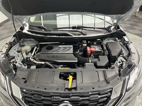 Used 2023 Nissan Rogue SV image 25
