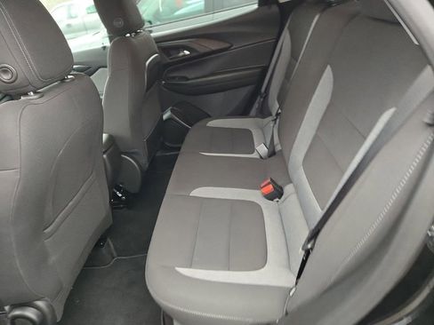 Used 2025 Chevrolet TrailBlazer LT w/ Driver Confidence Package image 6