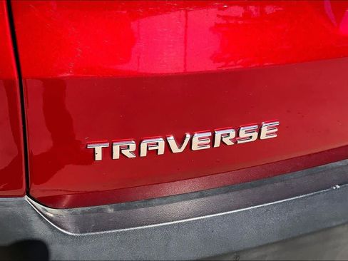 Used 2023 Chevrolet Traverse LT FWD image 30