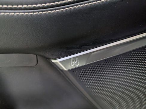 Used 2025 Ford Expedition Platinum image 17