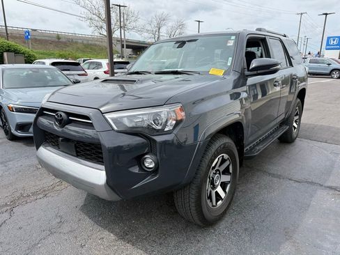 Used 2024 Toyota 4Runner TRD Off-Road Premium w/ Off Road Premium Plus Package image 3