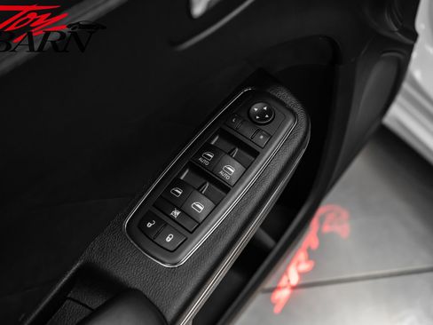 Used 2020 Dodge Charger SRT Hellcat w/ Harman/Kardon Audio Group image 24