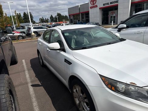 Used 2013 Kia Optima EX FWD image 3