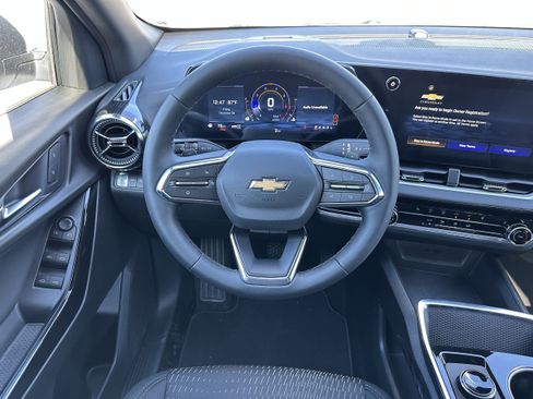 New 2026 Chevrolet Equinox LT image 14