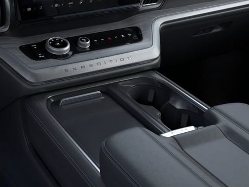 New 2026 Ford Expedition Platinum image 15