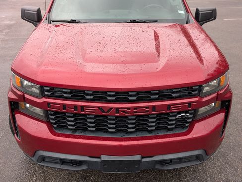 Used 2020 Chevrolet Silverado 1500 Custom w/ Custom Value Package image 12