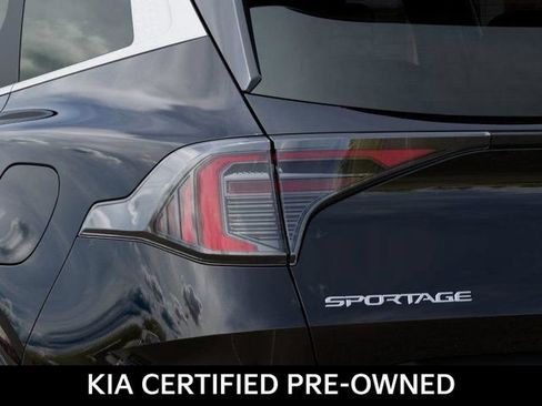 Certified 2026 Kia Sportage EX w/ EX Panorama Roof Package FWD image 11
