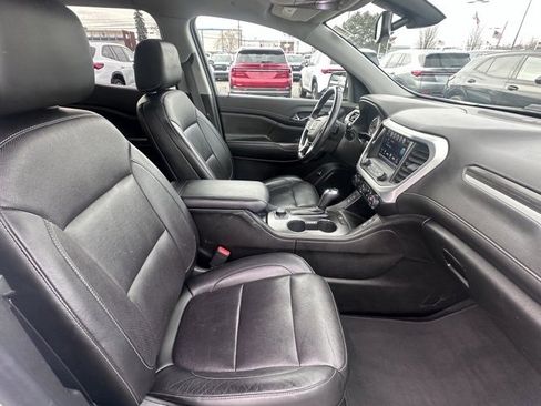 Used 2019 GMC Acadia SLT image 17