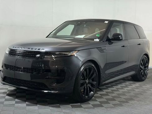 New 2025 Land Rover Range Rover Sport Dynamic SE image 2