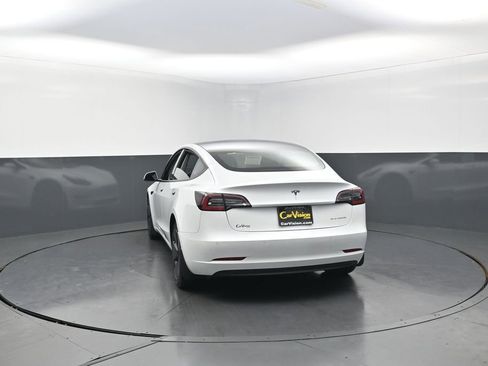 Used 2022 Tesla Model 3 Long Range AWD/4WD image 7