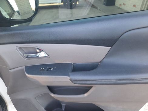 Used 2016 Honda Odyssey EX-L image 17