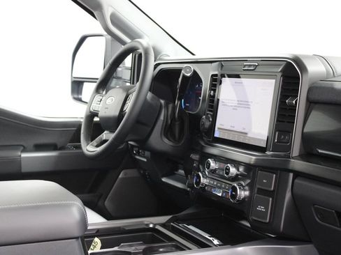 New 2026 Ford F350 Lariat AWD/4WD image 32