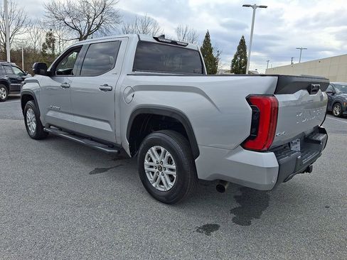 Used 2023 Toyota Tundra SR5 w/ SR5 Premium Package AWD/4WD image 7