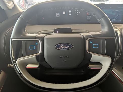 Used 2025 Ford Expedition Max Platinum image 20