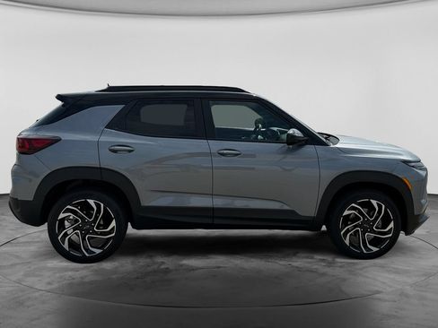 Used 2026 Chevrolet TrailBlazer RS w/ Convenience Package AWD/4WD image 11