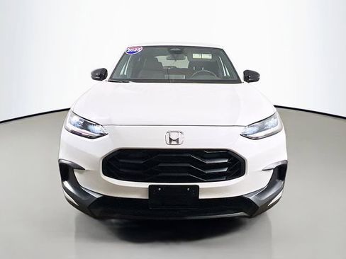 Used 2025 Honda HR-V Sport image 2