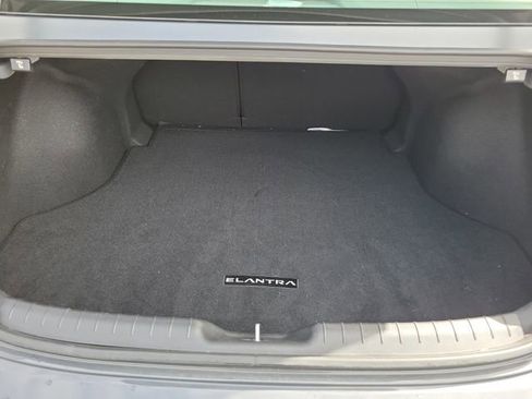 Certified 2025 Hyundai Elantra SEL image 20