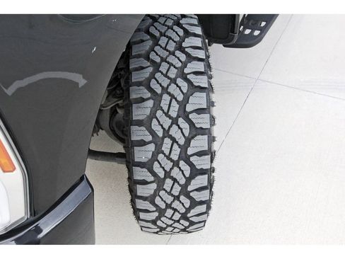 Used 2023 Ford F250 Lariat w/ Tremor Off-Road Package image 28