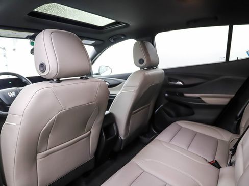 Used 2025 Buick Envista Avenir image 19
