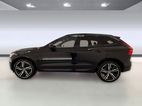 Used 2021 Volvo XC60 T8 R-Design w/ Advanced Package AWD/4WD image 2