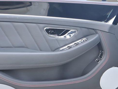 Used 2024 Bentley Continental GT V8 image 12