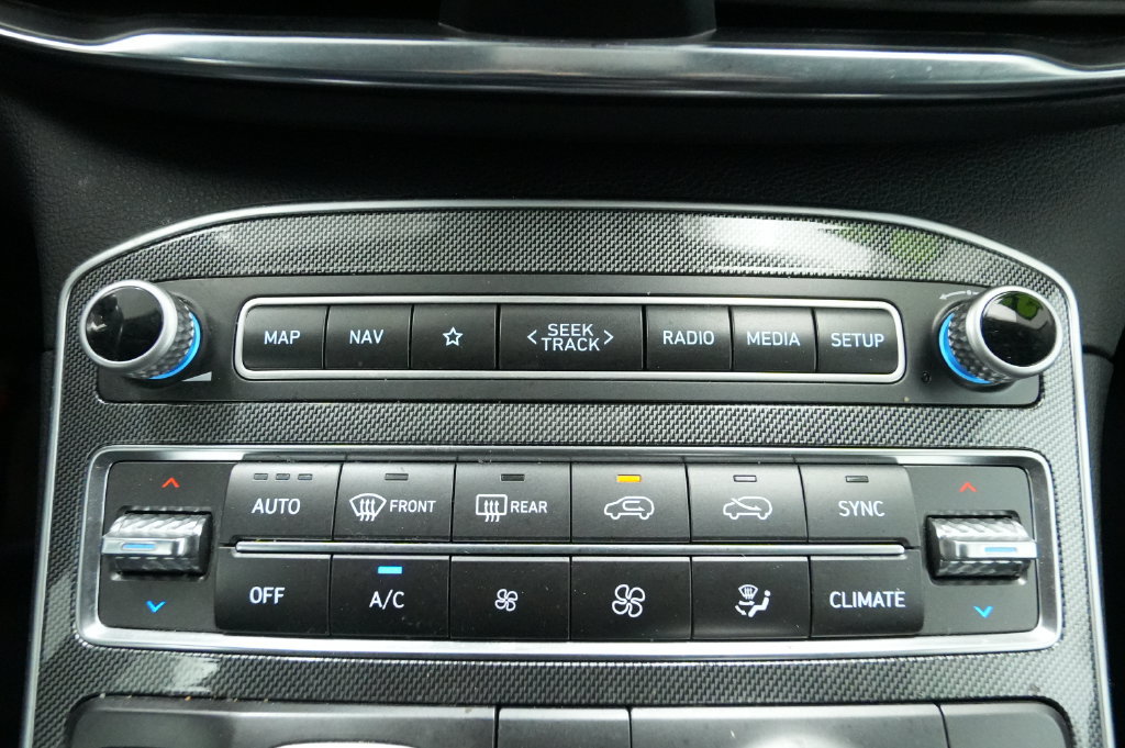 Used 2023 Hyundai Santa Fe SEL AWD/4WD image 30