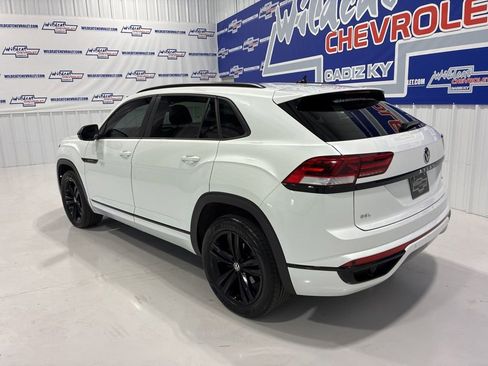 Used 2023 Volkswagen Atlas Cross Sport SEL R-Line AWD/4WD image 4