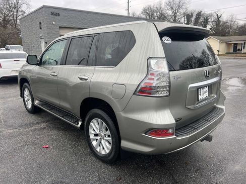 Used 2021 Lexus GX 460 Premium w/ Premium Package image 5