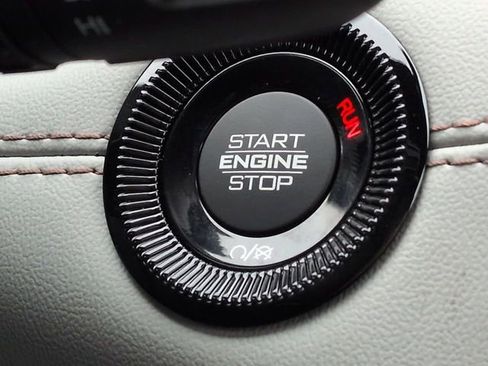 New 2026 Jeep Compass Limited image 28