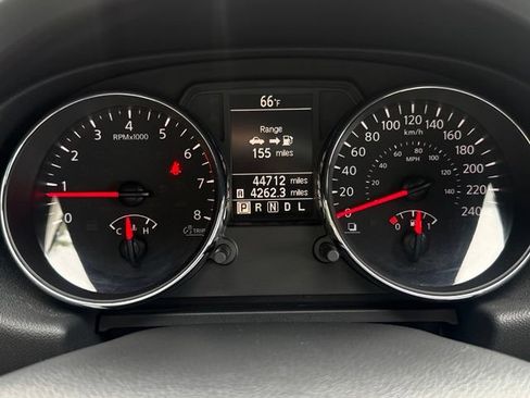 Used 2012 Nissan Rogue SV AWD/4WD image 19
