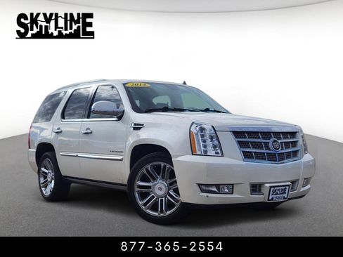 Used 2014 Cadillac Escalade Platinum image 1