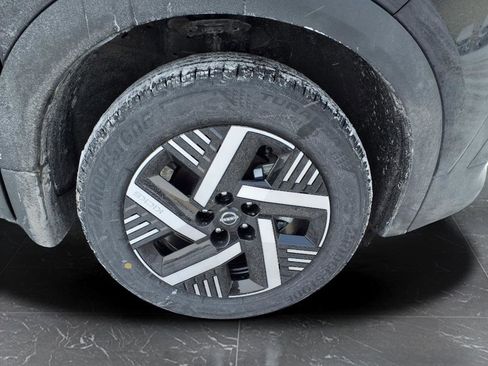 New 2026 Nissan Kicks SV image 10