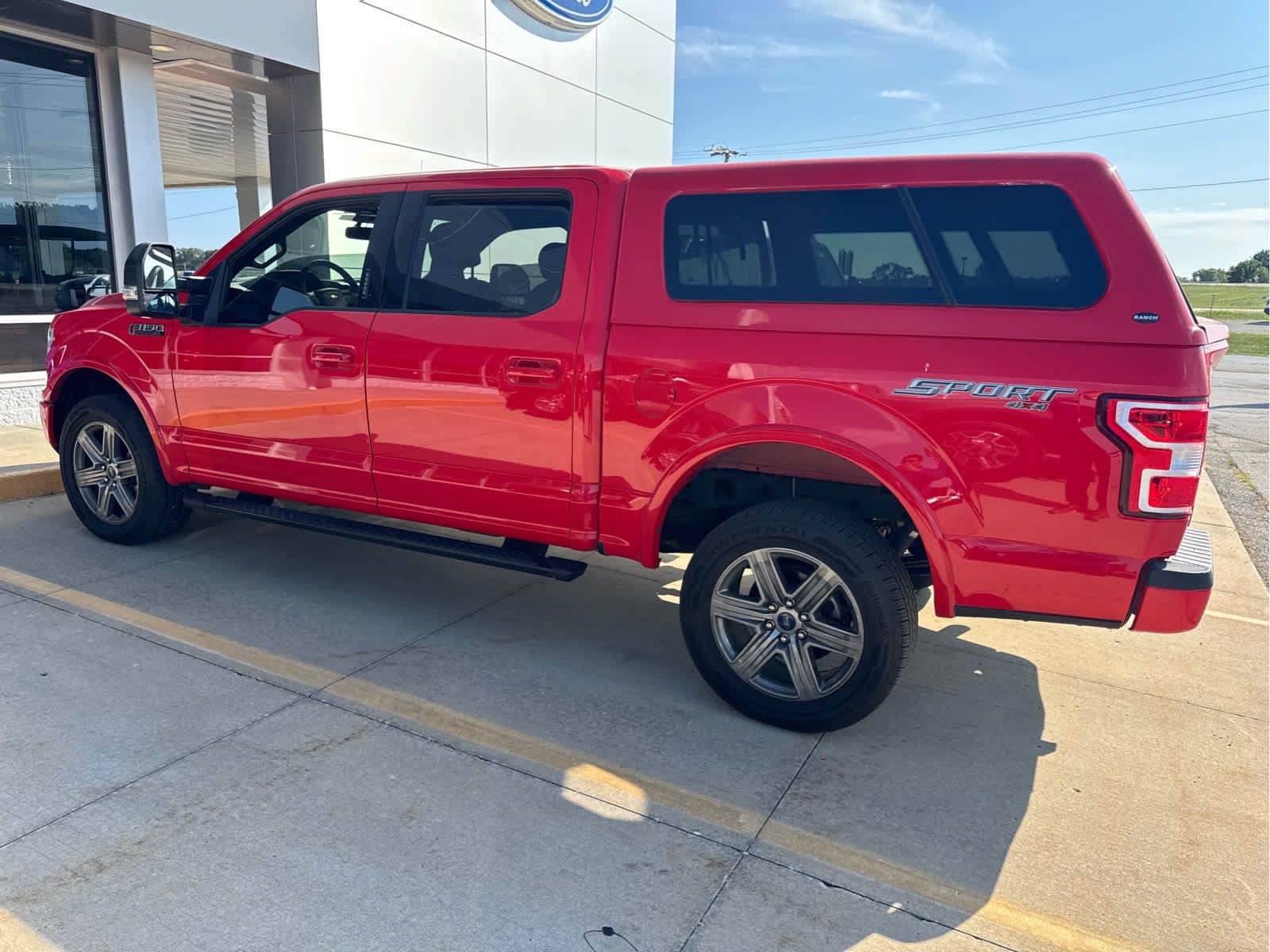 Used 2019 Ford F150 XLT w/ Equipment Group 302A Luxury AWD/4WD image 2