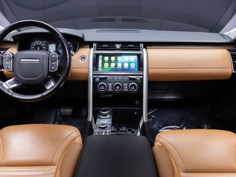 Used 2018 Land Rover Discovery HSE Luxury AWD/4WD image 3