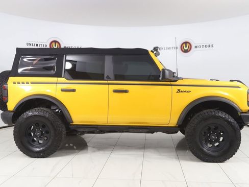Used 2021 Ford Bronco Black Diamond AWD/4WD image 2