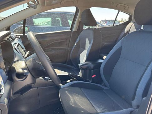 Used 2025 Nissan Versa SV FWD image 20