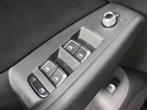 Used 2015 Audi Q5 2.0T Premium image 20