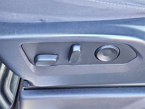 Certified 2023 Chevrolet Silverado 1500 LT image 25