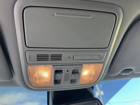 Used 2016 Honda Odyssey EX-L image 16