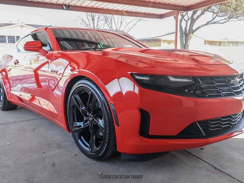 Used 2020 Chevrolet Camaro LT image 12