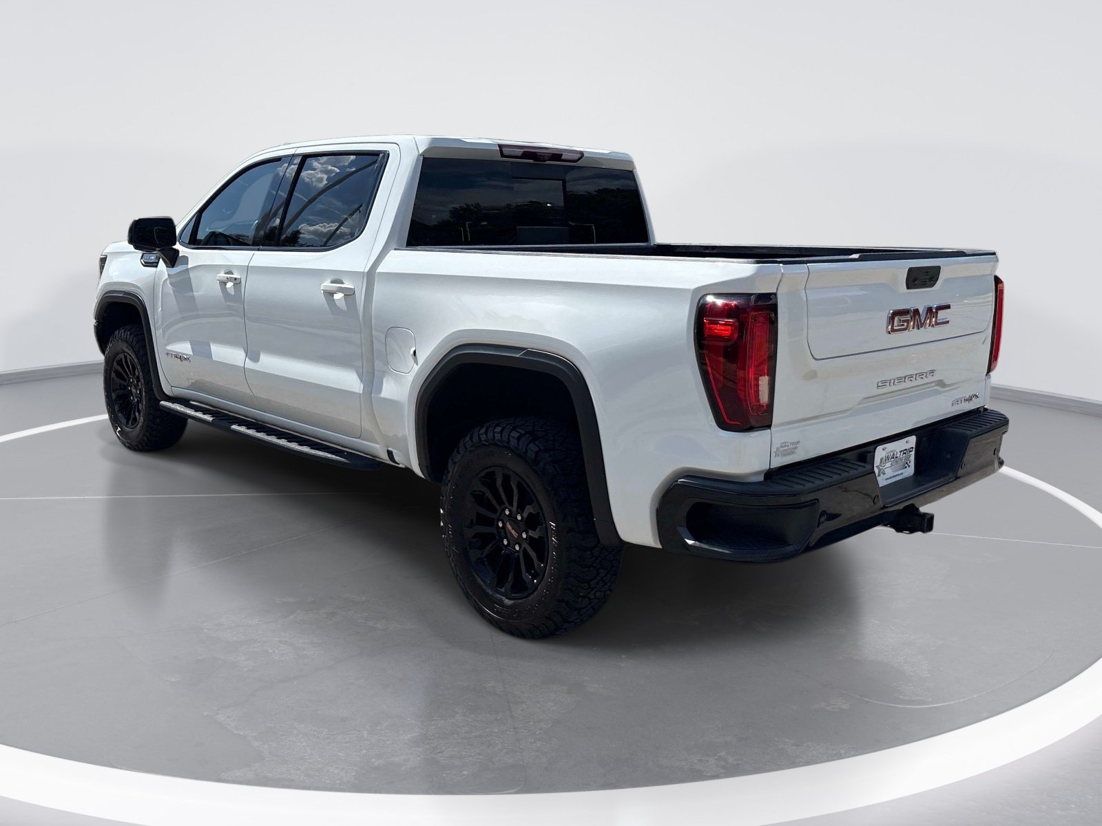 Used 2023 GMC Sierra 1500 AT4X AWD/4WD image 6