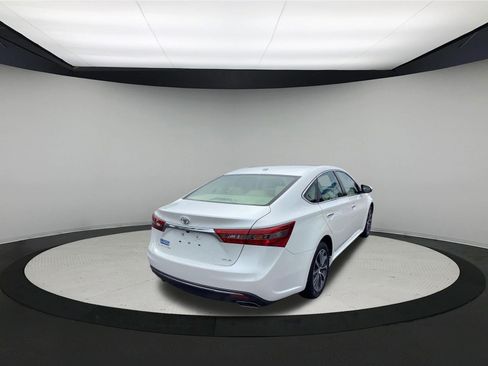 Used 2016 Toyota Avalon XLE FWD image 8