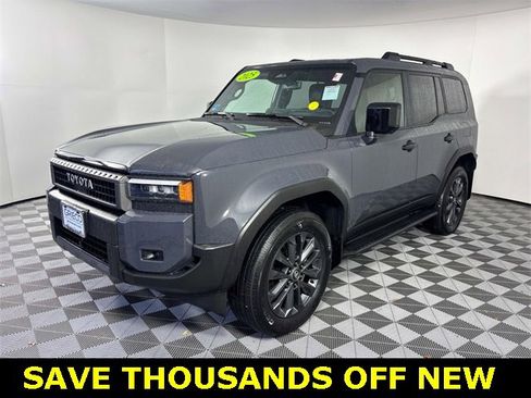 Used 2025 Toyota Land Cruiser image 4